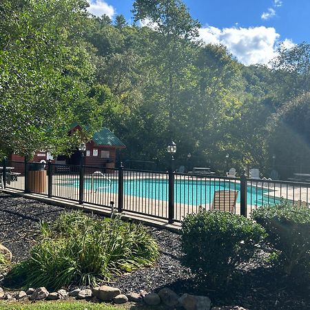 Elegant & Cozy Cabin Near Pigeon Forge Sevierville Exterior photo